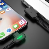 Шнур зарядки для iPhones с подсветкой 1.2 м
