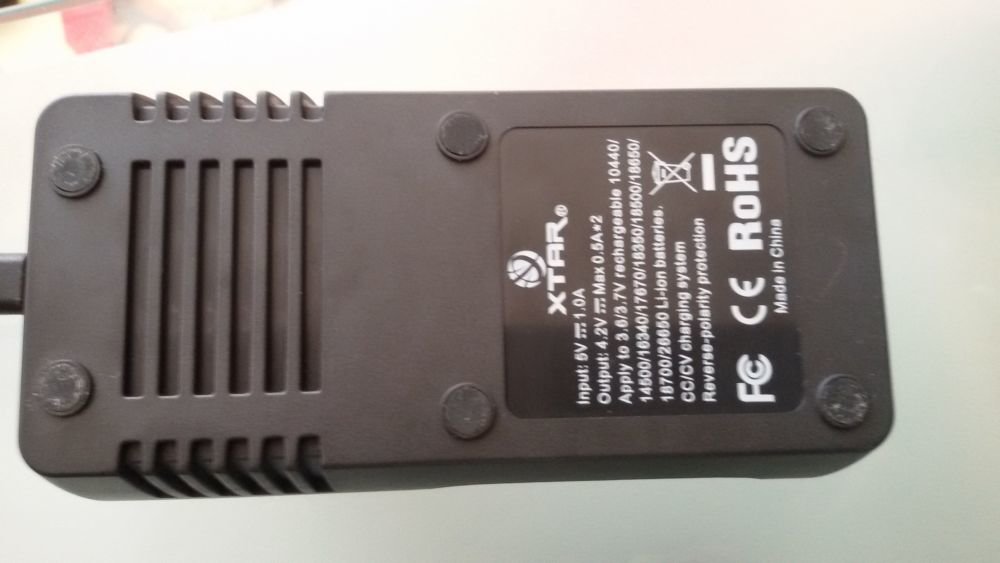 XTAR VC2 USB зарядное устройство для Li-ion аккумуляторов (Код: )