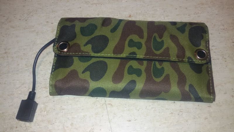 Солнечная зарядка, складная походная 5 В, 7 Вт. Для зарядки телефонов (Код: )